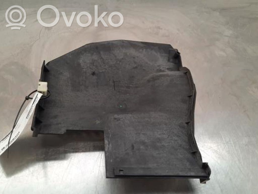 BMW 2 F45 Coperchio/tappo della scatola vassoio della batteria