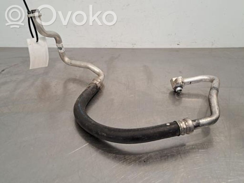 Land Rover Defender Ilmastointilaitteen putki (A/C)