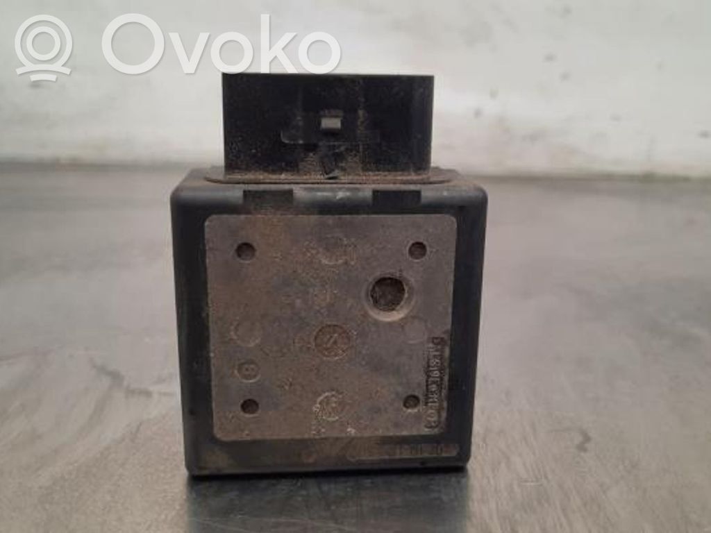 Unité de commande / module de pompe à carburant   5Q0906121F,5Q0906121F