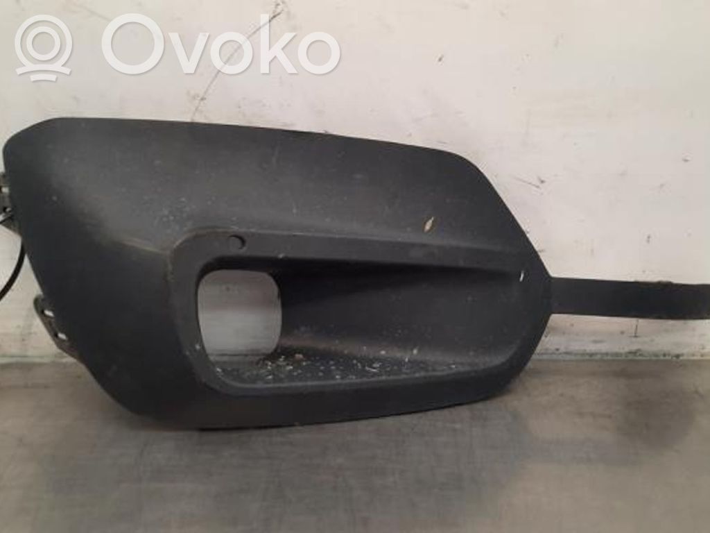Opel Combo E Etusumuvalon ritilä 