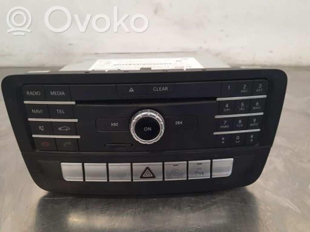 Mercedes-Benz A W176 Panel / Radioodtwarzacz CD/DVD/GPS 