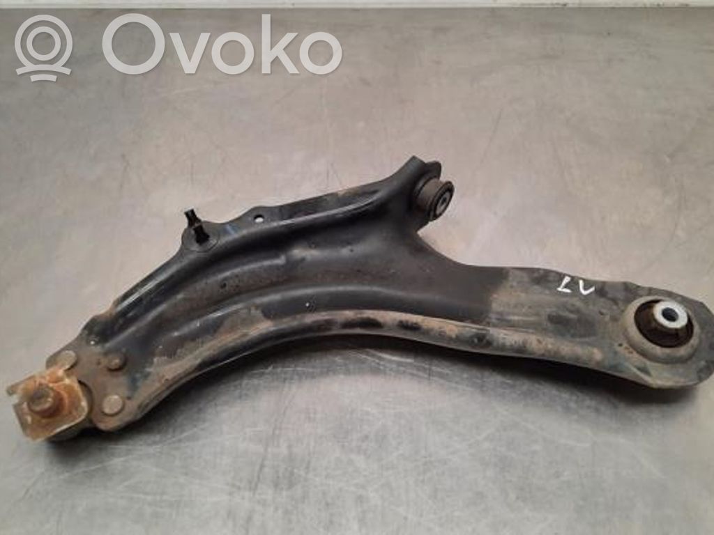 Renault Kangoo II Braccio di controllo sospensione anteriore 