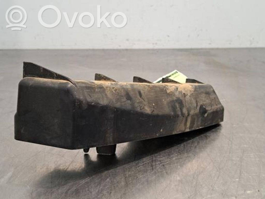 Land Rover Evoque I Uchwyt / Mocowanie zderzaka przedniego