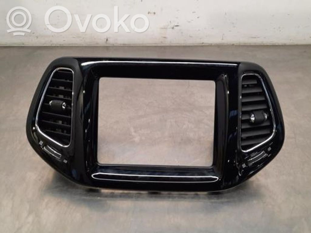 Jeep Compass Dysze / Kratki środkowego nawiewu deski rozdzielczej 