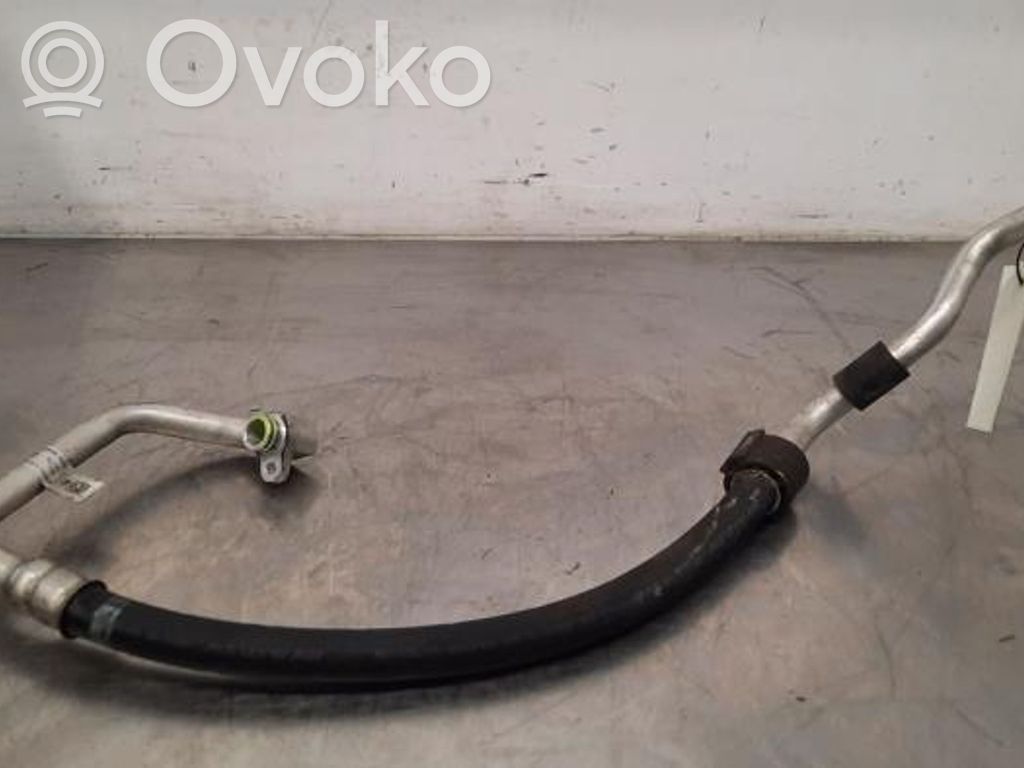 Land Rover Discovery Sport Air conditioning (A/C) pipe/hose 