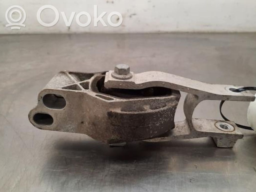 Volvo XC40 Gearbox mounting bracket 