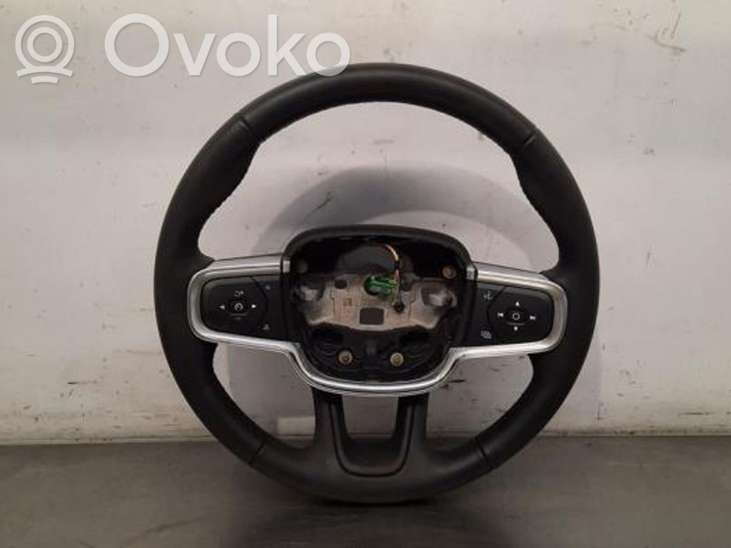 Volvo XC40 Ohjauspyörä 
