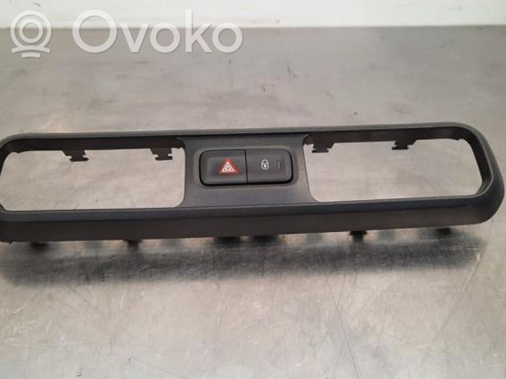 Botón interruptor de luz de peligro   98170429ZD,98170429ZD
