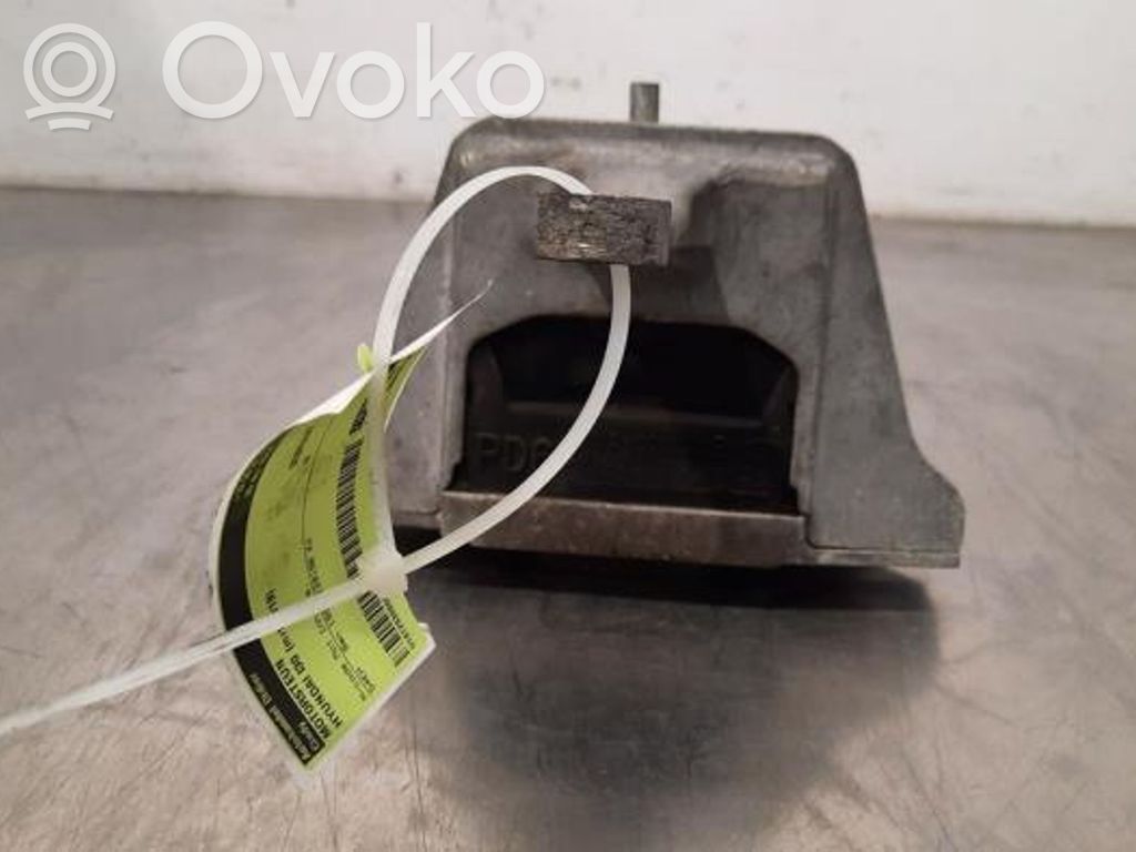 Hyundai i30 Wspornik / Mocowanie silnika 
