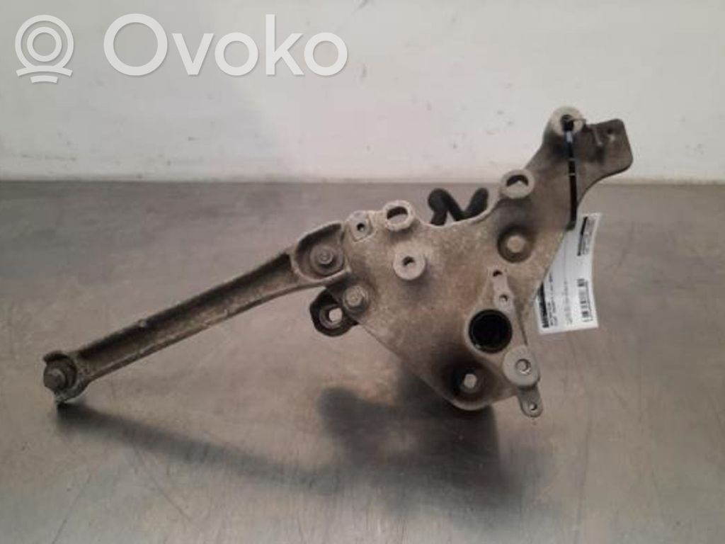 Fiat Talento Engine mount bracket 