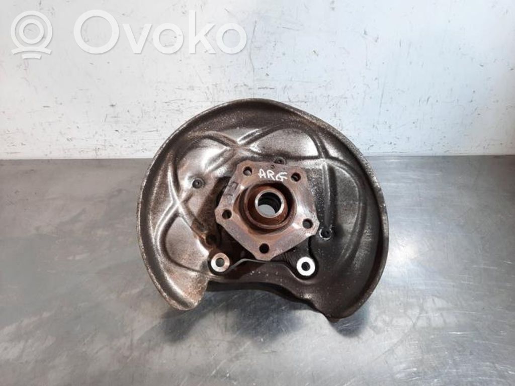 Audi A4 S4 B9 8W Zwrotnica koła tylnego 