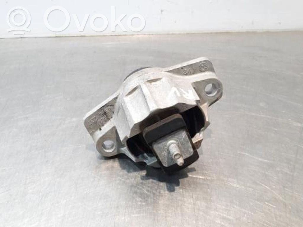Jaguar F-Pace Engine mount bracket 