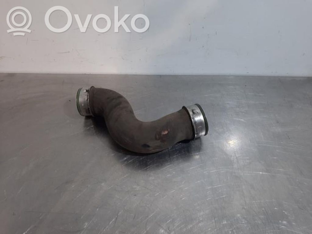 Furtun/conductă intercooler   1K0145832E