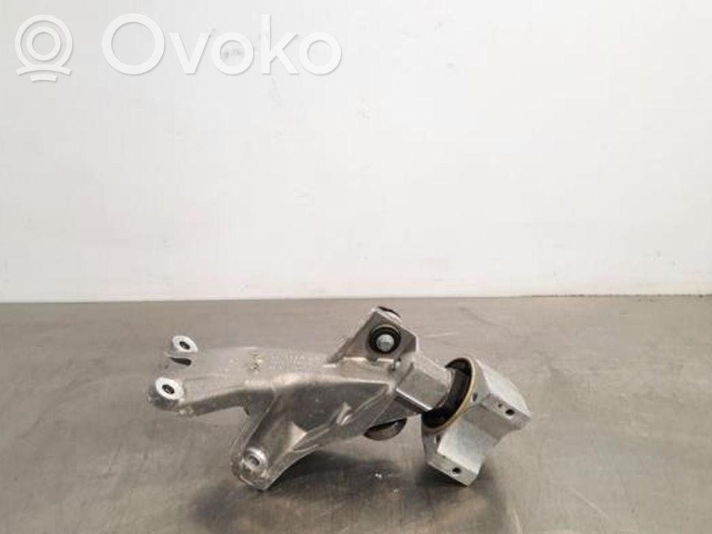 Porsche Taycan 9J1 Moottorin kiinnikekorvake 