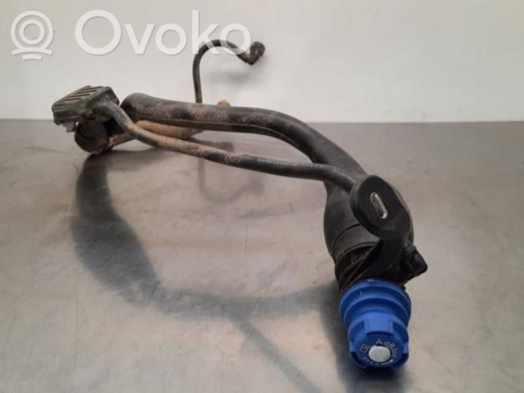 Opel Combo E AdBlue skysčio užpylimo vamzdis 