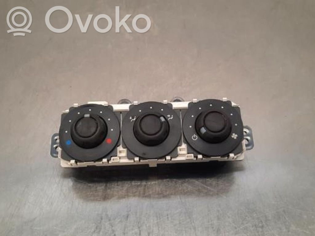 Land Rover Discovery 4 - LR4 Panel klimatyzacji 