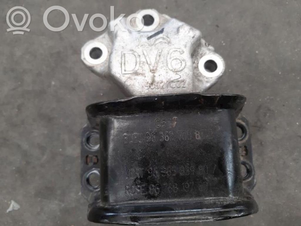 Moottorin kiinnikekorvake   9636270080B