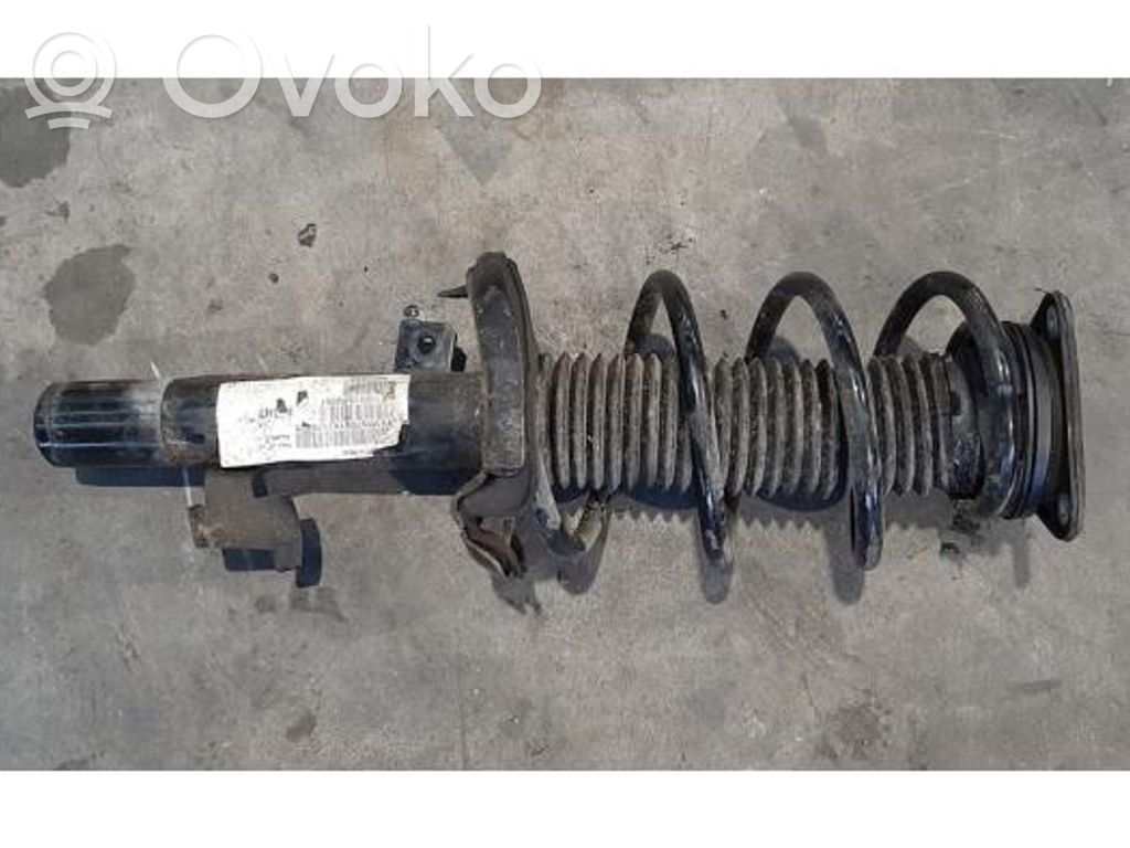 Volvo V40 Etuiskunvaimennin 