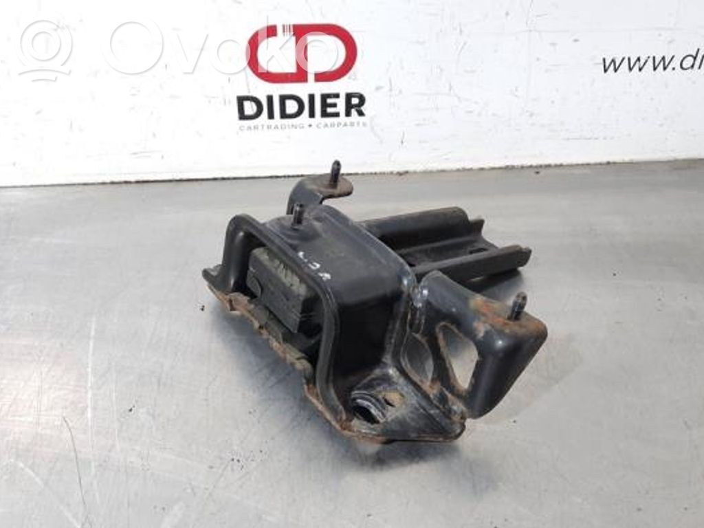 Mazda 2 Gearbox mounting bracket 