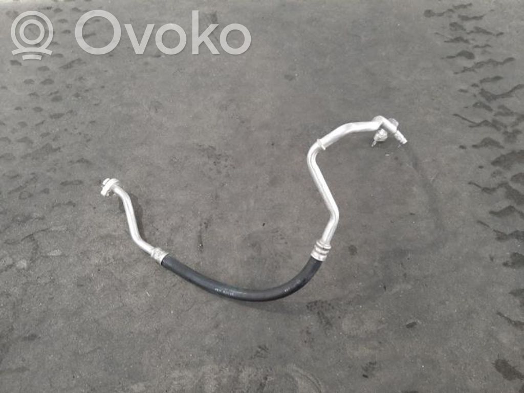Volkswagen Tiguan Wąż / Przewód klimatyzacji A/C 