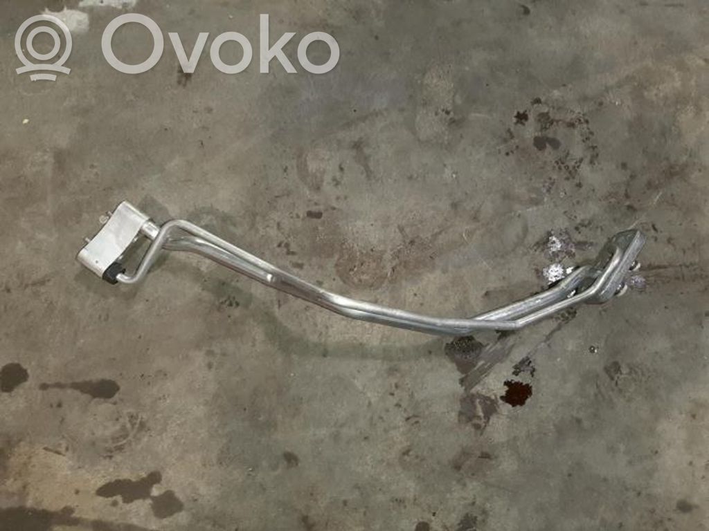 BMW X5 F15 Ilmastointilaitteen putki (A/C) 