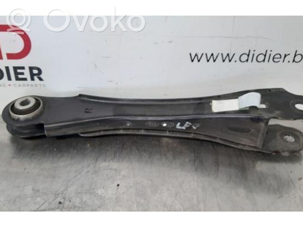 KIA Stinger Рычаг 