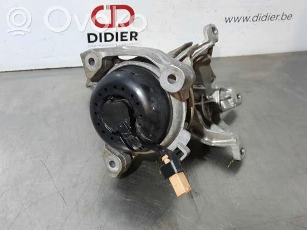Engine mount bracket   4M0399201E