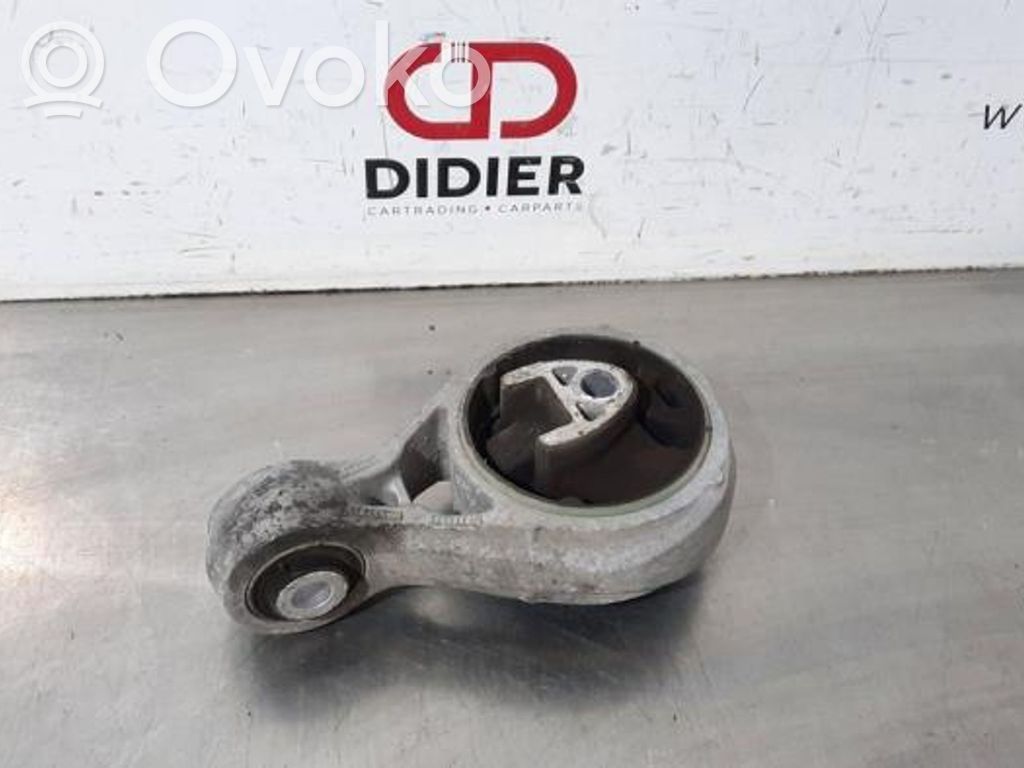 Engine mount bracket   57527812