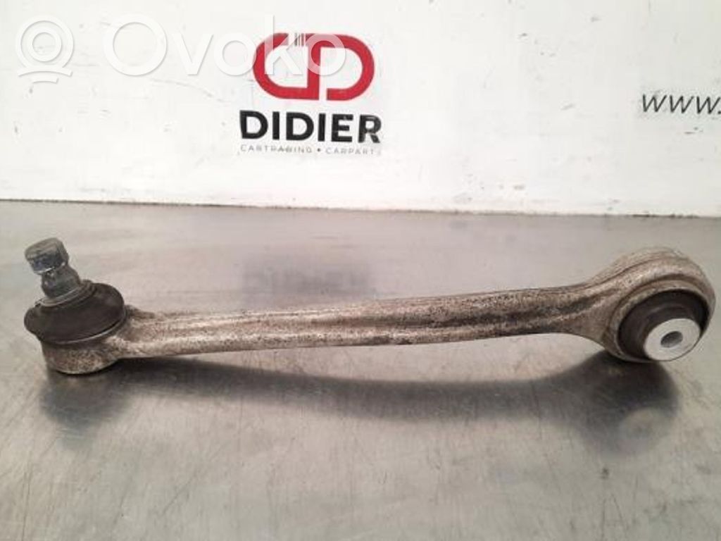 Audi A4 S4 B9 8W Etutukivarsi 