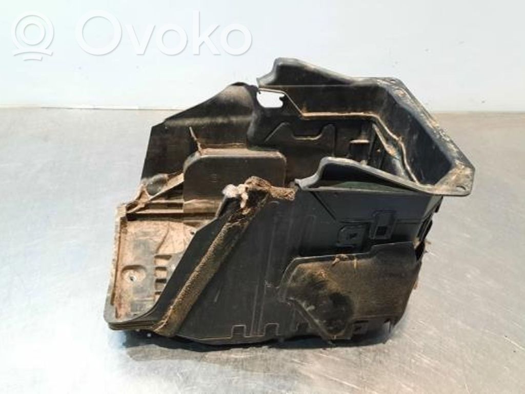 Land Rover Discovery Sport Akumuliatoriaus dėžė 