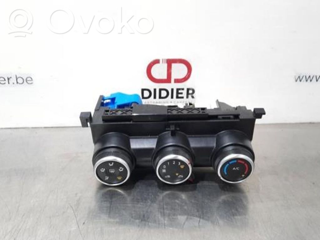 Climate control unit   T93789B