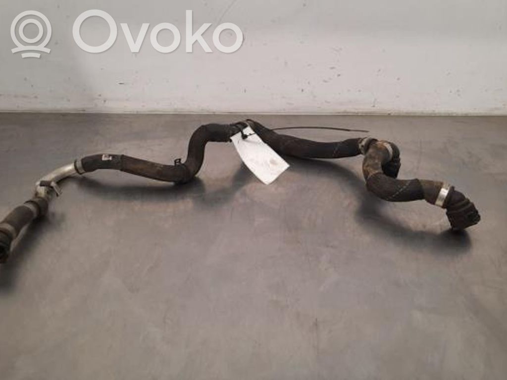 BMW X2 F39 Tubo flessibile del liquido di raffreddamento del motore 