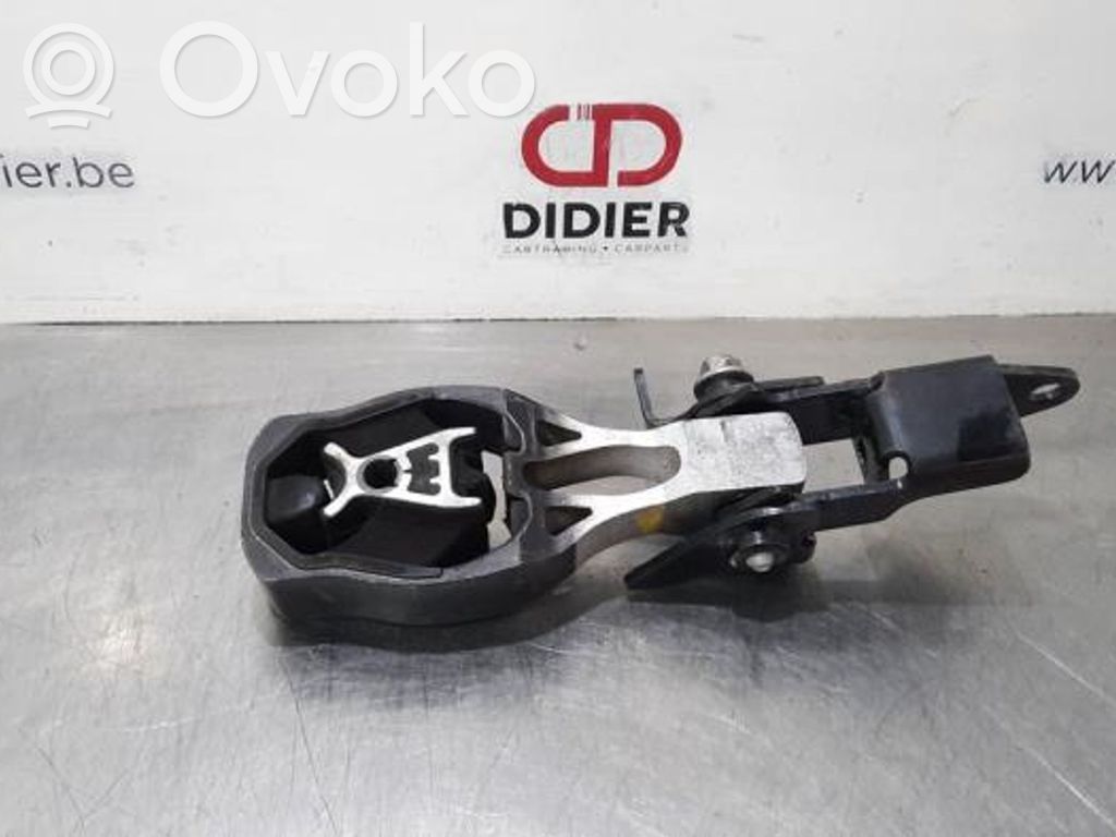 Peugeot 3008 II Engine mount bracket 