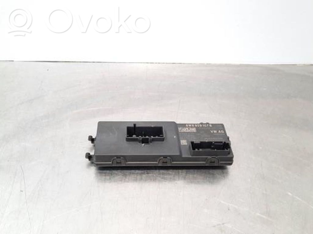 Unité de commande / module de hayon   8W8959107B