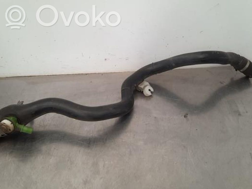 BMW 1 F20 F21 Polttoainesäiliön täyttöaukon suukappale 