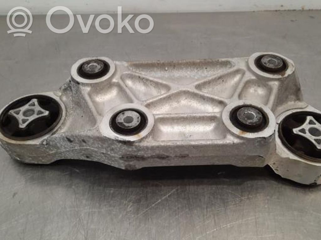 Tesla Model S Engine mount bracket 