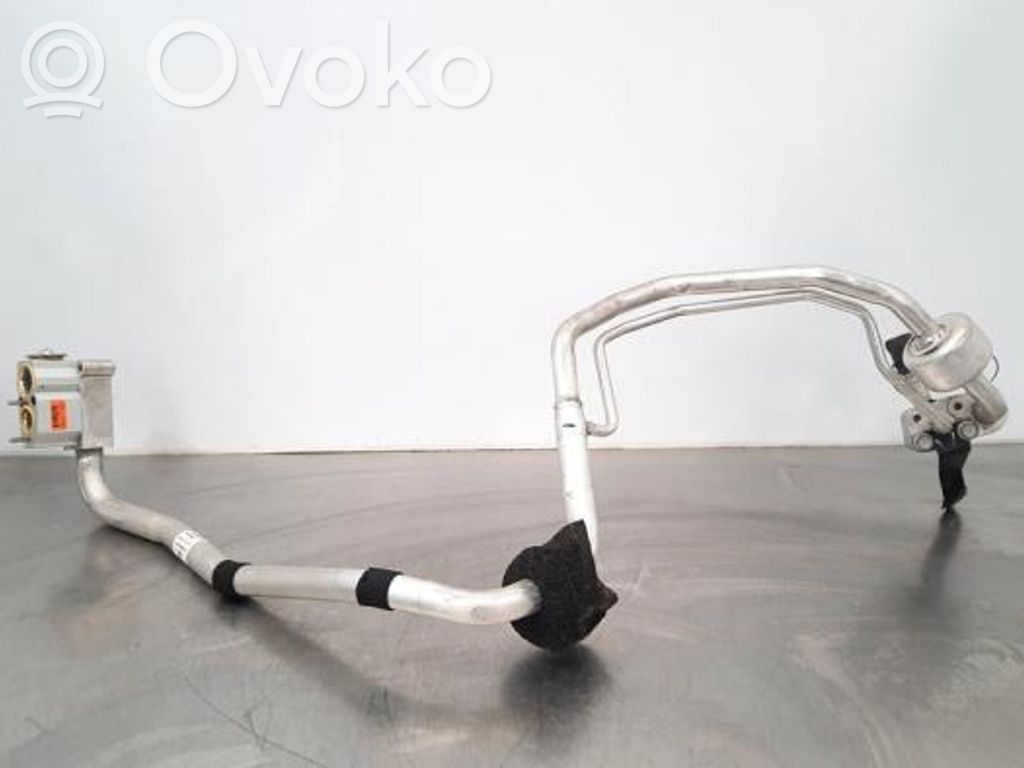 Ilmastointilaitteen putki (A/C)   31497909,0374A20W453,0374A20W453
