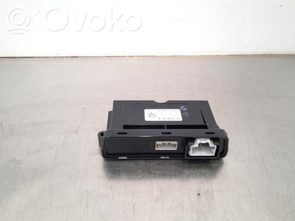 Módulo de control del freno de mano   100761800E,2116I60001377,2116I60001377
