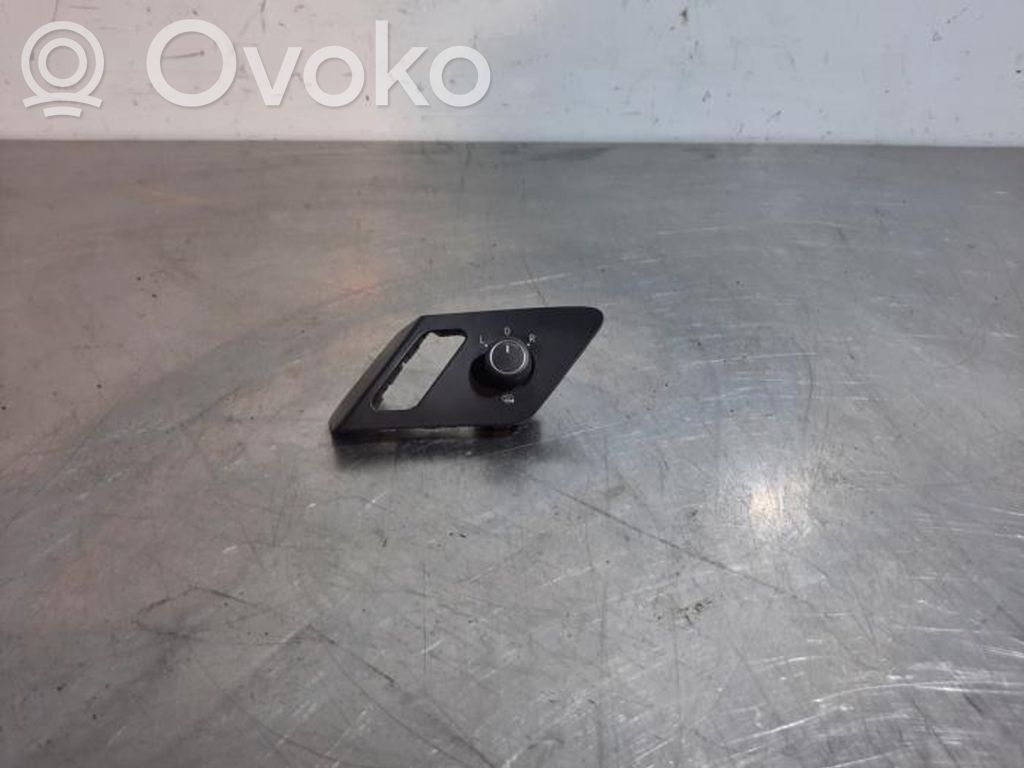 Volkswagen Golf VII Interruptor del espejo lateral 