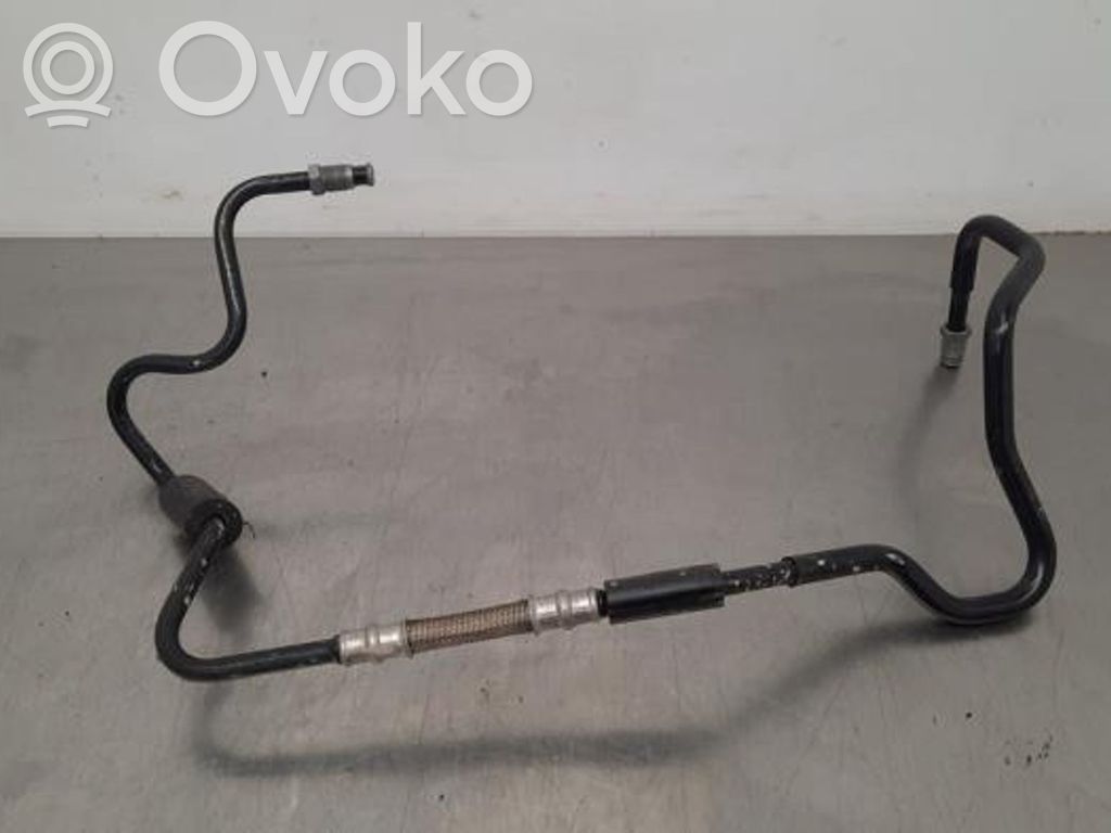 Volvo XC40 Przewód / Wąż chłodnicy oleju skrzyni biegów 