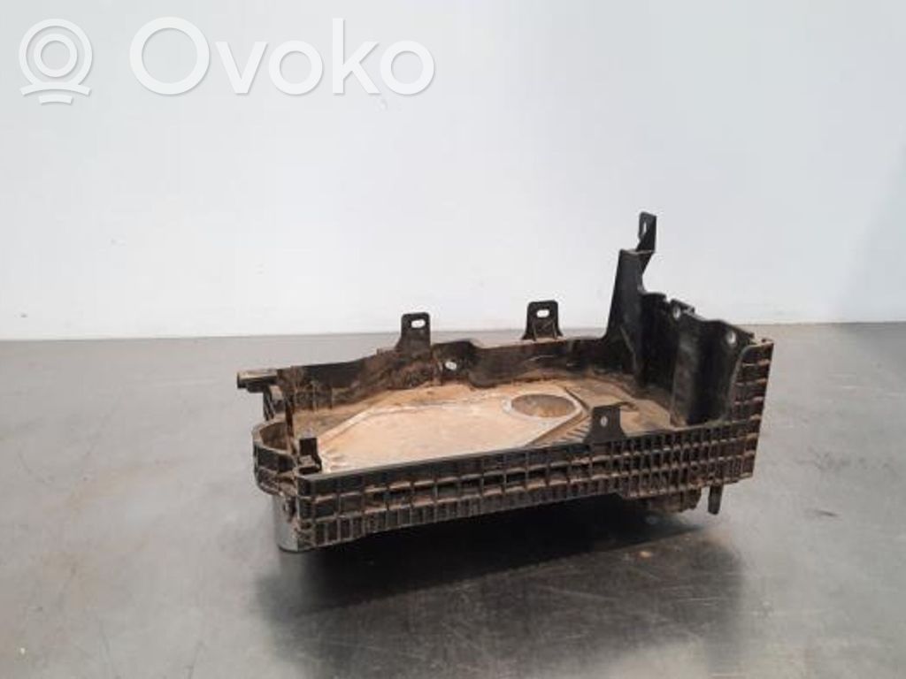 Akumuliatoriaus dėžė   P1011233