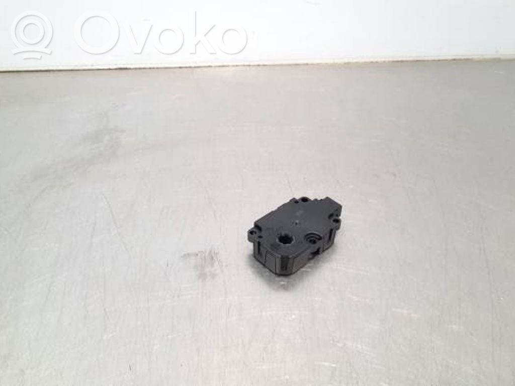 Porsche Cayenne (9Y0 9Y3) Motor/actuator clapetă aer