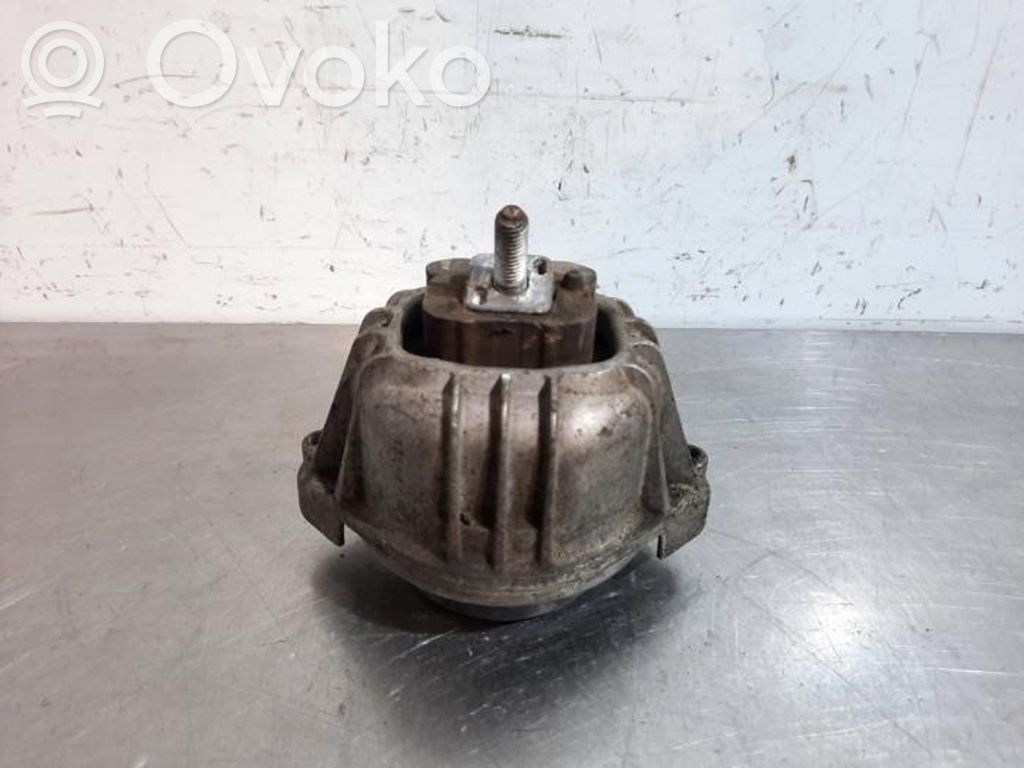 Engine mount bracket   676033003,676033003