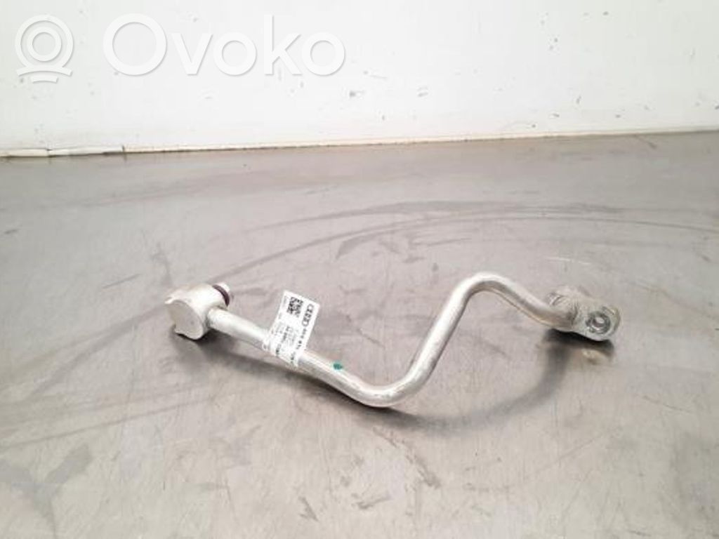 Audi e-tron Ilmastointilaitteen putki (A/C) 