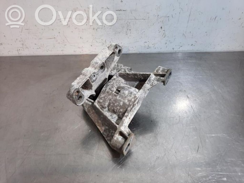 Citroen C4 Grand Picasso Engine mount bracket 