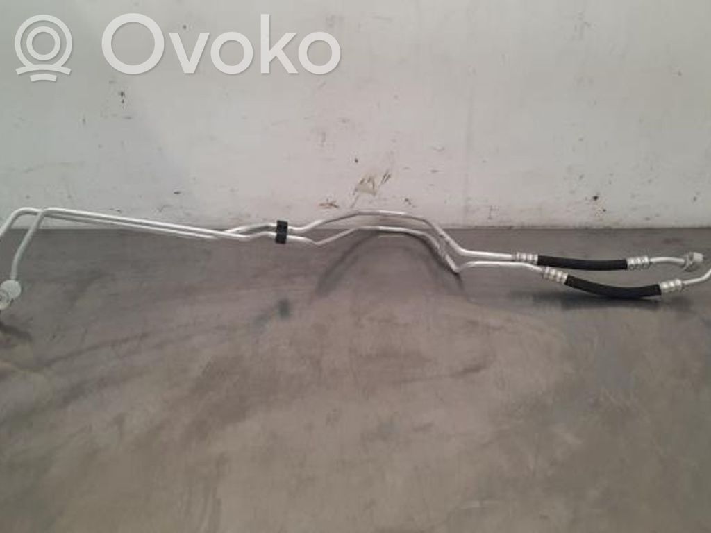 BMW X5 G05 Ilmastointilaitteen putki (A/C) 