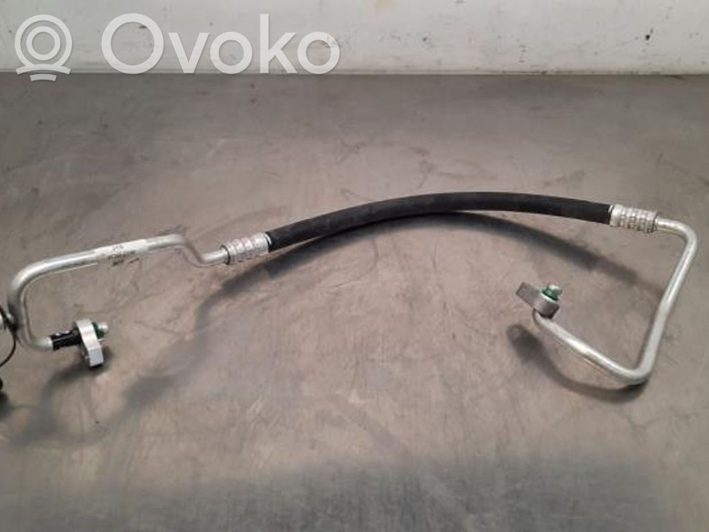 KIA Pro Cee'd III Ilmastointilaitteen putki (A/C) 