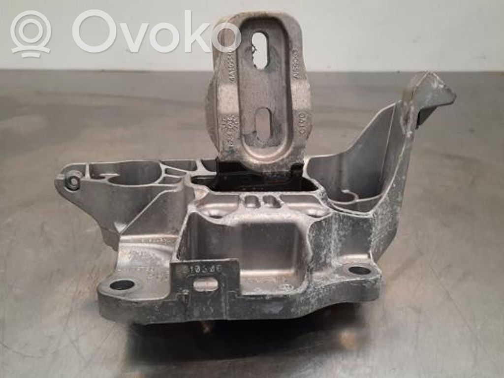 Peugeot 208 II Supporto di montaggio del motore 