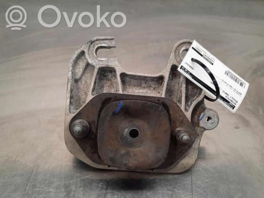 Renault Trafic III (X82) Engine mount bracket 