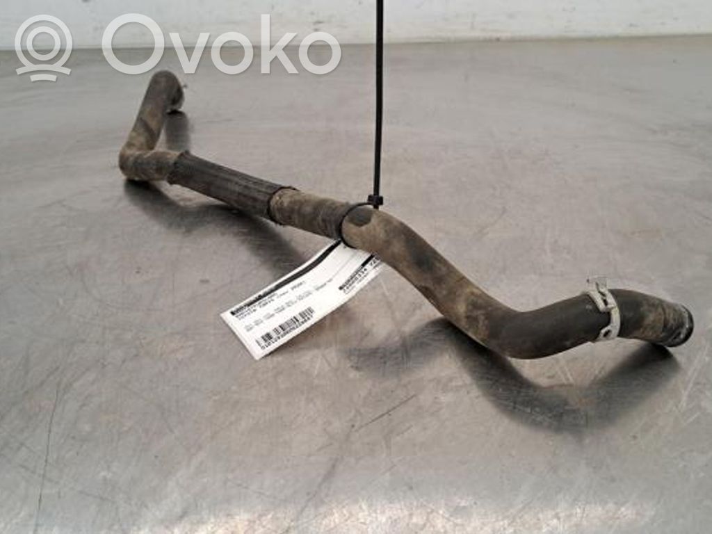 Toyota Yaris XP210 Tubo flessibile del liquido di raffreddamento del motore